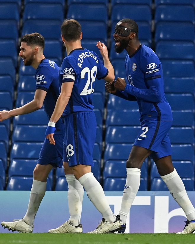 小组赛平均世界排名：荷、日所在F组最高，葡萄牙所在K组最低（各组平均世界排名对比：F组（荷、日）居首，K组（葡萄牙）垫底）