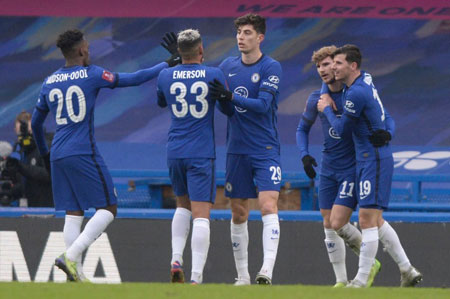 现在哪里还能买到这件拜仁125周年啤酒节正版球衣？（拜仁125周年啤酒节正品球衣现在还能在哪里入手？）