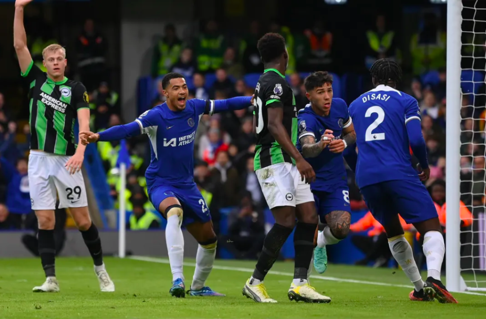 小贝：我希望梅西退役后住在迈阿密，但他说只想住诺坎普附近（贝克汉姆：盼梅西退役后定居迈阿密，但他称只愿住在诺坎普附近）